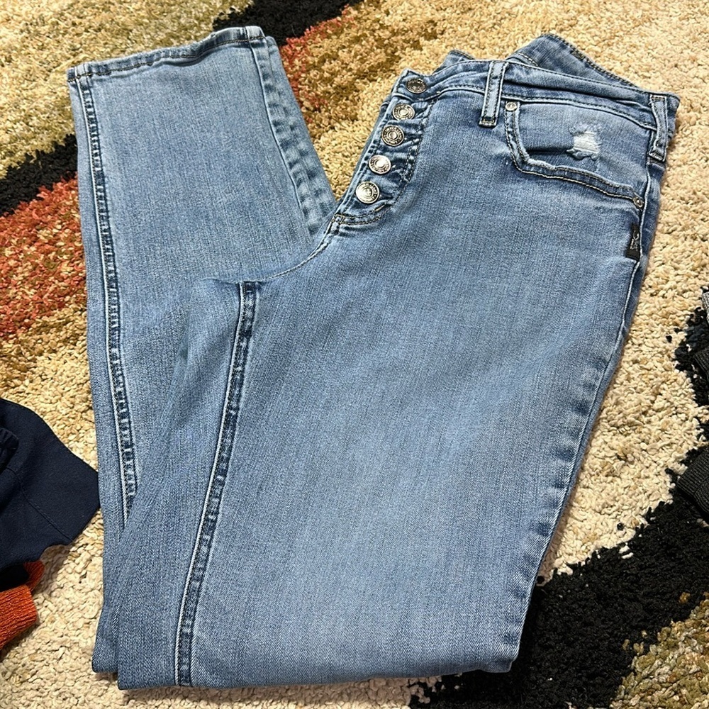 Silver Jeans Blue Straight Leg Denim with Light Wash Women’s W32/L31 EUC